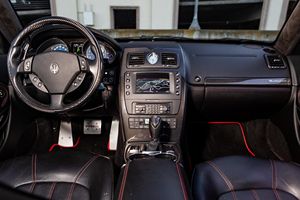 UTILISÉ LHD/RHD 2012 MASERATI QUATTROPORTE S - Product Image 3