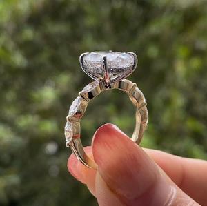 แหวนหมั้นเพชรมอยส์ซอไนต์ทรงรีตัดด้านข้างประดับหินมาร์คีส์14K ทองซ่อนแหวนฮาโลสำหรับเป็นของขวัญครบรอบแต่งงานของเธอ - Product Image 3