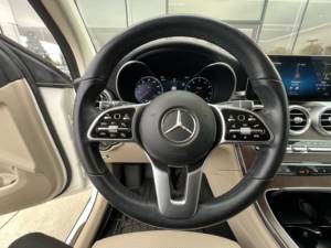 Mercedes-Benz GLC 300 2022 Usado en Buen Estado - Product Image 4