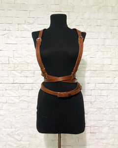 Harnais en cuir pour femme 3 tours anneaux de cou et de taille réglables LWH-0099 de tenue de festival - Product Image 6