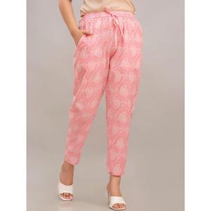 Conjunto de Dos Piezas Casual para Mujer, Color Rosa Bebé, Crepé Estampado, Talla XXS, con Top de Manga Tres Cuartos y Pantalones Cortos a Juego - Product Image 4