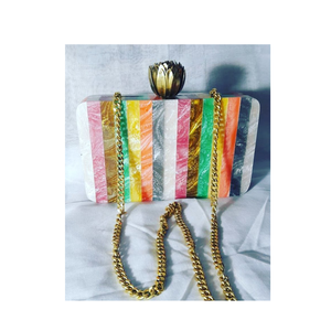 กระเป๋าถือคลัทช์เรซิ่นสำหรับเด็กผู้หญิงของขวัญแต่งงานงานปาร์ตี้คลัทช์มือพร้อมโซ่ทองเหลืองดีไซน์โซ่ตกแต่ง - Product Image 6