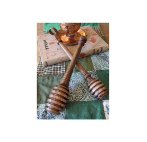 Bâton à miel écologique durable à finition naturelle magnifique pour la dégustation de miel, les desserts, la présentation en bouteille/boîte - Product Image 3