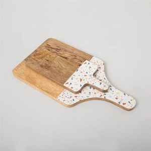 Planche à découper en bois et résine unique fabriquée à la main en Inde avec poignée Planche à découper Planche à servir le fromage Durable Facile à laver au lave-vaisselle - Product Image 1