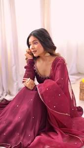 Vestido Anarkali de punto completo de moda pakistaní de nuevo diseño especial para adultos con conjunto Dupatta que ofrece comodidad y fiesta todos los días - Product Image 6