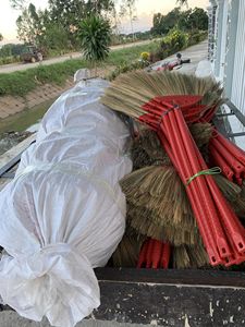 Balais asiatiques classiques fabriqués à partir d'herbe naturelle Top vente balai de balayage à la main prix de gros et de détail | Balai de ménage - Product Image 4