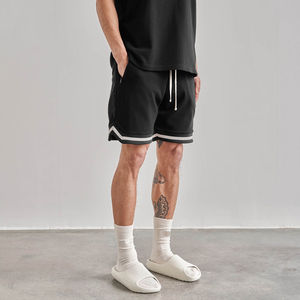 Vente en gros de shorts de basket-ball actifs longs pour hommes shorts d'entraînement shorts de basket-ball légers en maille bicolore - Product Image 4