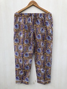 Conjunto de pijama indio de algodón hecho a mano con estampado floral, traje de noche indio, ropa de dormir de algodón. - Product Image 3