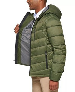 Veste matelassée à capuche pour homme Logo personnalisé haute qualité Veste matelassée à capuche décontractée pour homme Noir brillant Manteau à bulles pour homme - Product Image 4