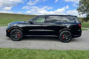 LISTO PARA ENVIAR, DOD-GE DURANGO SRT HELLCAT 2021 ELÉCTRICO, Volante a la Derecha/Izquierda, Motor V8 Supercargado de 710 HP, Tracción en las Cuatro Ruedas - Product Image 4