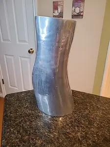 Vase à fleurs de table en fer finition or de qualité supérieure, style côtier, écologique, décoration de luxe pour la maison, fait main, élégant pour le salon - Product Image 2