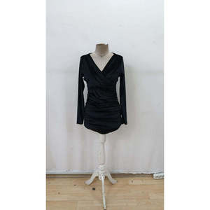 Robe mini en velours à col croisé et manches longues pour femme, 37782 - Noir - Product Image 4