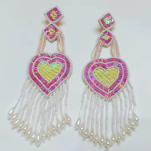 Pendiente de corazón bordado con Material de cuentas multicolor para fiesta y veranos para mujer Pendiente de bordado hecho a mano Joyería - Product Image 5