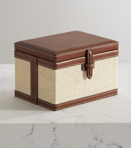 Caja de Joyería Cuadrada al por Mayor para el Hogar, Caja de Almacenamiento de Joyas y Collares, Decoración de Cuero, Accesorios de Joyería - Product Image 1