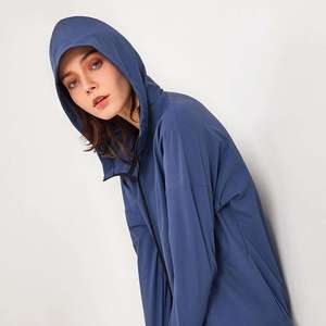 Venta al por mayor de secado rápido personalizado entrenamiento Fitness gimnasio Yoga traje de las mujeres abrigo suelto transpirable mujeres correr deportes abrigo con cremallera - Product Image 2