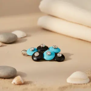 กำไลข้อมือผู้หญิง ดีไซน์ทันสมัย ประดับเพชรและเพทายสีเงิน  วัสดุทองแดงและโลหะผสม  ลายเรขาคณิต  เหมาะสำหรับงานปาร์ตี้และโอกาสพิเศษ - Product Image 1