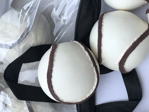 ลูกบอลหนังเทียมอเนกประสงค์คุณภาพสูงทำจากหนังแท้โลโก้แบบพกพามีสีที่สามารถเล่นได้อย่างปลอดภัย - Product Image 6