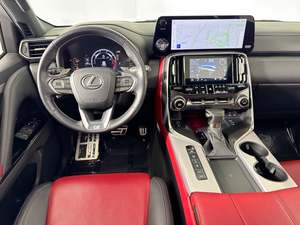 HIGHRUN 2023 LEXUUS L-X600 F SPORT HANDLING SUV DE LUJO CON TRACCIÓN EN LAS CUATRO RUEDAS - Product Image 4