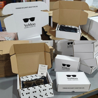 Boîte en carton ondulé en papier kraft de luxe pour la vente en gros OEM, emballage pour robes, sous-vêtements, chaussures, chaussettes, vêtements
