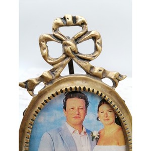 Cadre photo en métal vintage de charme le mieux adapté aux paramètres traditionnels de la maison indienne avec un décor riche culturel un ajout intemporel - Product Image 3