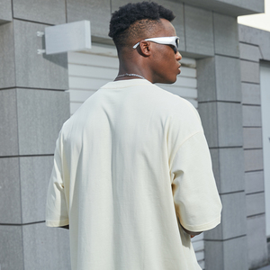 Camiseta cuadrada de algodón 100% de alta calidad personalizada para hombre, ropa de calle de gran tamaño de alto tacto con logotipo gráfico, tela de Jersey con patrón sólido - Product Image 3