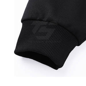 Conjunto Deportivo Moderno Hecho con el Mejor Material, Corte Ajustado, Nuevo Diseño, Traje Deportivo Personalizado para Hombre - Product Image 3