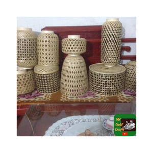 Lámpara colgante de bambú de estilo único, iluminación hecha a medida para hogares ecológicos, restaurantes y resorts, ambiente - Product Image 1