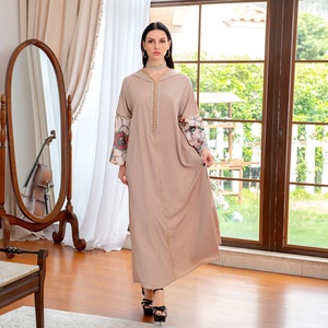 Caftan de Dubaï en Georgette rose clair Nouveau Caftan arabe pour femmes musulmanes Robe Maxi islamique Jilbab arabe à manches longues Abaya vente en gros De - Product Image 2