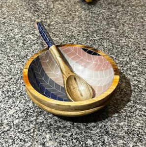 Juego de Tazones Hondos para Ensalada de Resina Epoxi Bondtite de Moda, 7x3 Pulgadas, Madera de Mango Pulida, Incluye Cuchara y Tenedor, Ecológico, Duradero, para Graduación - Product Image 1