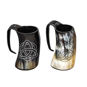 Taza de Base de madera de cuerno vikingo de alta calidad, artesanías naturales pulidas para fiestas de Navidad, superventas para bebidas calientes - Product Image 1