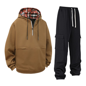 Ensemble de survêtement deux pièces pour homme, sweat à capuche demi-zippé et pantalon cargo, en coton décontracté, idéal pour l'entraînement hivernal et les activités de plein air - Product Image 1