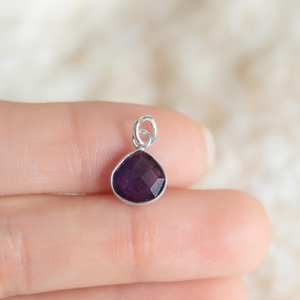 Plata de Ley 925, forma de pera Natural, amatista piedra preciosa, diseñador hecho a mano, colgante de joyería fina chapado en rodio para mujer a granel - Product Image 2
