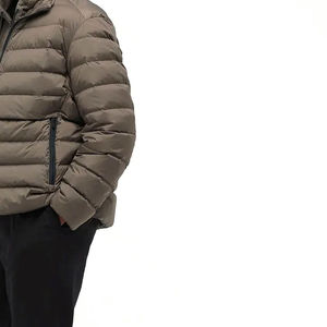 Veste matelassée pour hommes, manteau d'hiver de haute qualité avec logo personnalisé, col à capuche, meilleur style pour la vente en gros - Product Image 6
