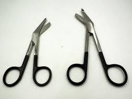 Tijeras Quirúrgicas Profesionales de Acero Inoxidable de 7 Pulgadas (18 cm) con Puntas CVD para Vendajes, Instrumento Quirúrgico PENTAX SURGICAL PS-00458 - Product Image 2