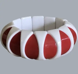 Bracelet manchette artisanal haut de gamme personnalisé en résine style ange vintage pour femme, fabriqué en Inde - Product Image 5