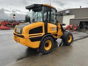 Cargadora Compacta JCB 407 AGRI 2025 con Motor - Product Image 4