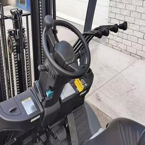 Chariot élévateur industriel diesel résistant de 2.5T avec le levage hydraulique - Product Image 2