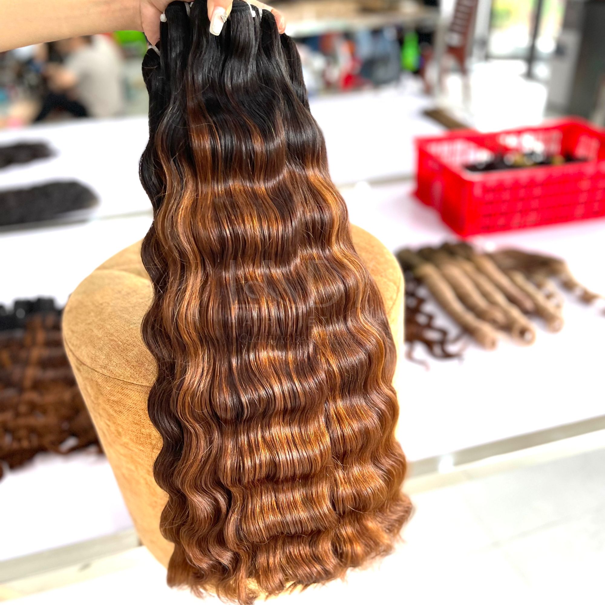 สีน้ำตาล