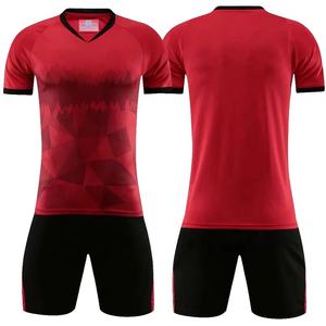 Ensemble de maillots de football personnalisés pour hommes Nouvel uniforme sublimé pour tenue de club de football personnalisée - Product Image 5