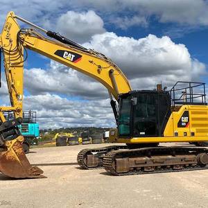 Excavateur Cat avec godet réglable et lame pour les tâches polyvalentes de terrassement et de préparation du site - Product Image 6