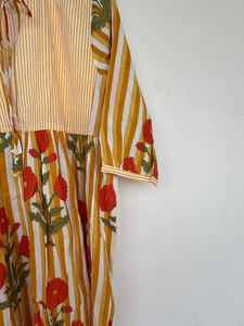 Vestido Midi de Algodón con Estampado Floral Hecho a Mano, Vestido de Verano con Cuello Profundo, Vestido Bohemio Indio Estampado - Product Image 2