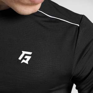 T-shirt décontracté streetwear moderne 100 % polyester noir, coupe ample, tissu tricoté respirant et lourd - Product Image 6