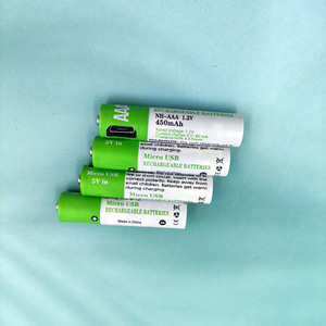 <span class=keywords><strong>2</strong></span> gói <span class=keywords><strong>4</strong></span> gói Micro USB AAA pin <span class=keywords><strong>NiMH</strong></span> 1000mAh 450mAh có thể sạc lại USB <span class=keywords><strong>AA</strong></span> pin 1.2V Micro USB có thể sạc lại AAA - Product Image 5