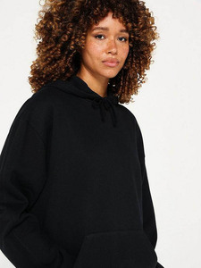 Vente chaude Drop Shoulder Dernières femmes noires essentielles sweat à capuche surdimensionné Anti-rides et respirant sweats à capuche vierges pour les femmes - Product Image 2