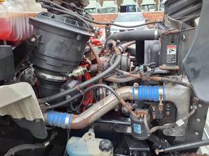 รถบรรทุกพื้นเรียบแบบ Tandem Axle ปี 2020 รุ่น M2 106 ขนาด 28 ฟุต พร้อมเครื่องยนต์ 350 แรงม้า เกียร์อัตโนมัติ 6 สปีด แข็งแรงทนทานและมีประสิทธิภาพสูง - Product Image 5