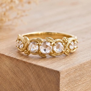 Bague en or massif 14 carats avec diamant de laboratoire taille rose ronde, motif feuille de vigne, 0,54 ct E-F VS, idéale pour cadeau de mariage - Product Image 2