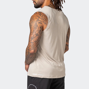 Haute qualité respirant spectacle Muscles Sport hommes Gym débardeurs coton Y dos débardeurs pour hommes fabriqué à Sialkot Pakistan - Product Image 6