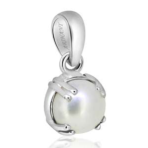 ARIHANT GEMS - Colgante de Perla de Agua Dulce Natural con Certificación IIGS de 9.25-9.50 Ratti, Gema Astrológica, Perla de Plata (MOTI) - Product Image 1