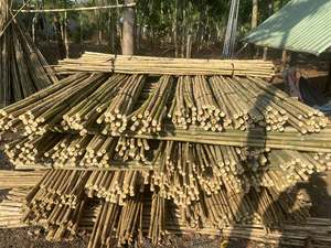 เสาไม้ไผ่ธรรมชาติคุณภาพสูงสำหรับจัดสวนและรองรับการเกษตร พร้อมราคาโรงงานที่แข่งขันได้ - Product Image 4