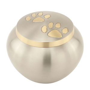 โกศโลหะทองเหลืองสีเงินสำหรับใส่เถ้ากระดูกสำหรับสัตว์เลี้ยงขี้เถ้าของสุนัขและแมวทำมือสลักรูปโกศขนาดกลางสำหรับสัตว์เลี้ยง - Product Image 1